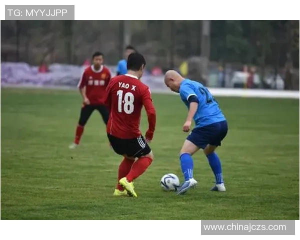 新西兰足球明星达夫的传奇生涯与对足球的热爱之旅